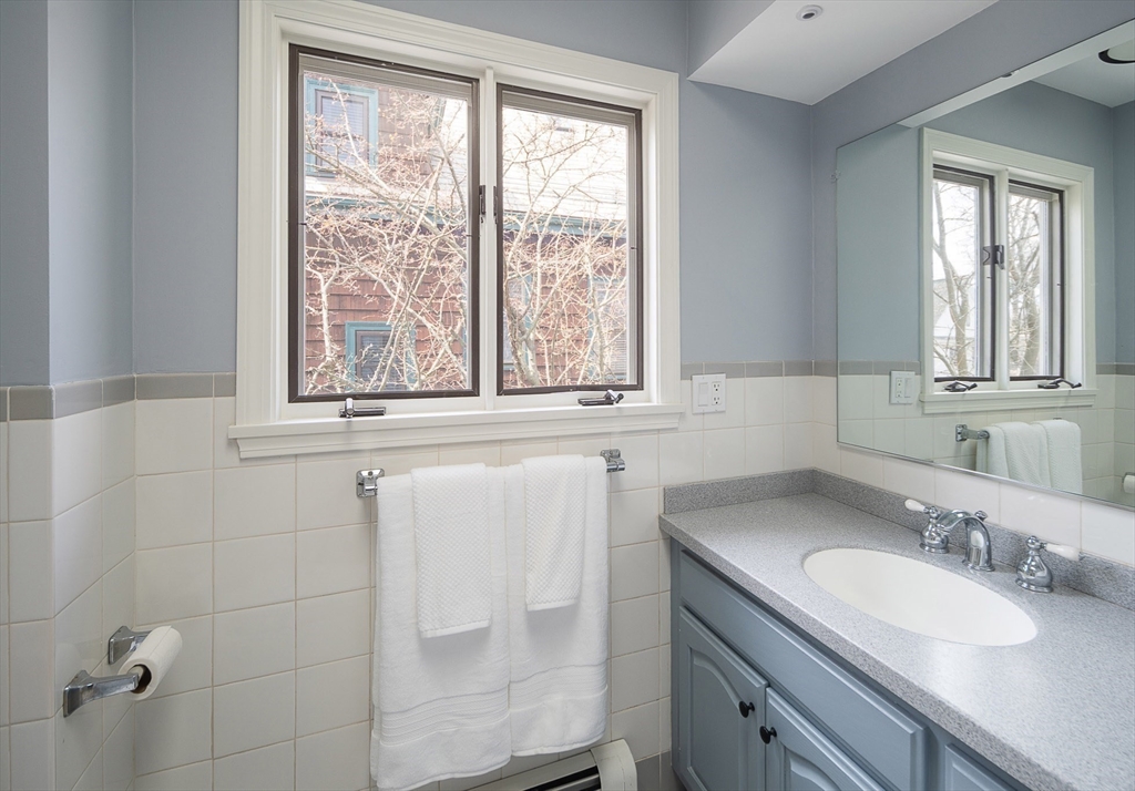 69 Capitol Street Watertown, MA 02472 - Photo 16 of 27