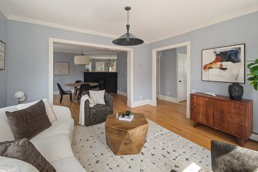 69 Capitol Street Watertown, MA 02472 - Photo 4 of 27