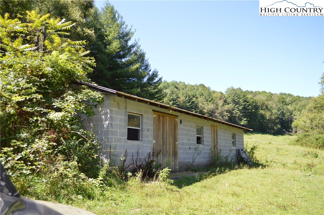 1828 Stratford Road Sparta, NC 28675 - Photo 29 of 44