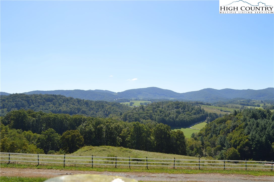 1828 Stratford Road Sparta, NC 28675 - Photo 3 of 44