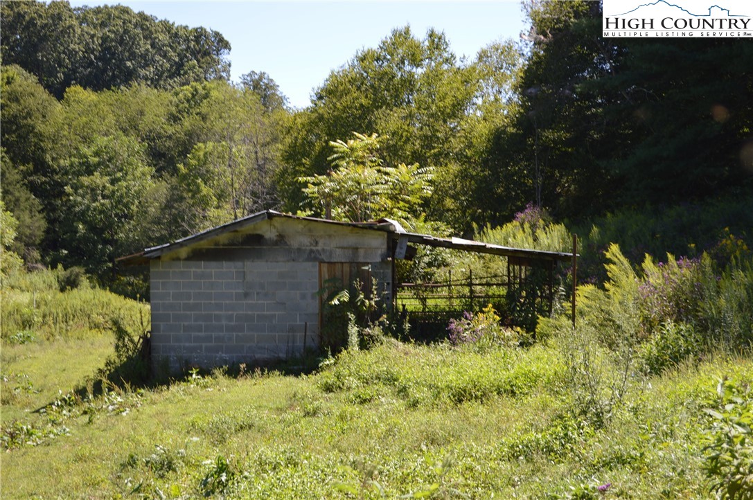 1828 Stratford Road Sparta, NC 28675 - Photo 38 of 44