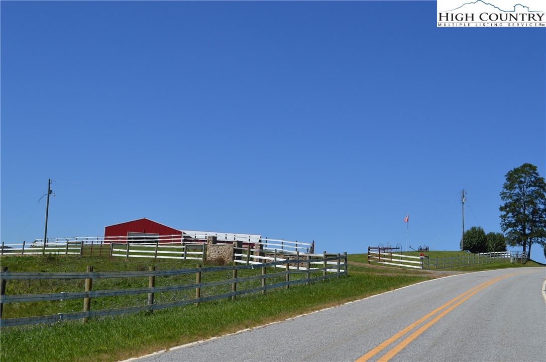 1828 Stratford Road Sparta, NC 28675 - Photo 7 of 44