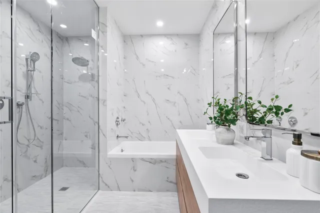 $2,974,763 | 78-29 Austin Street, Unit TH7 | Forest Hills