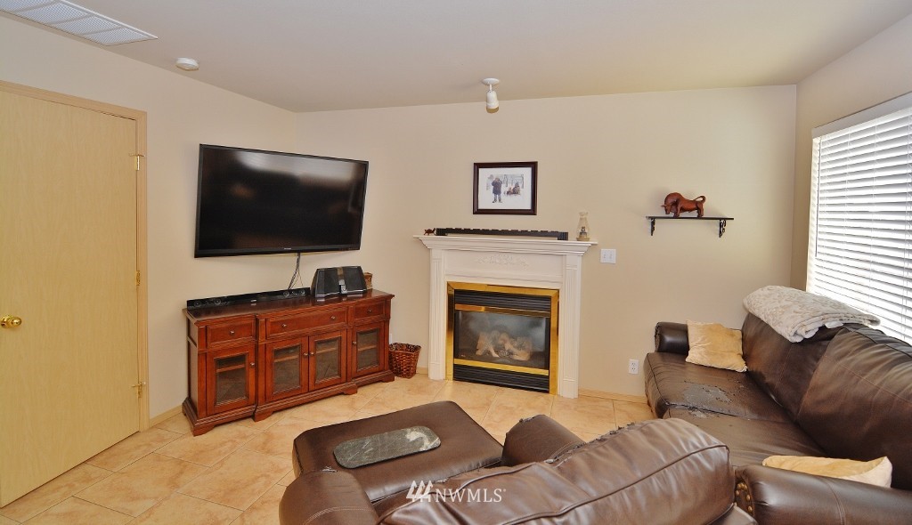 6000 Turley SE Loop Port Orchard, WA 98366 - Photo 8 of 18 Gallery Image 8