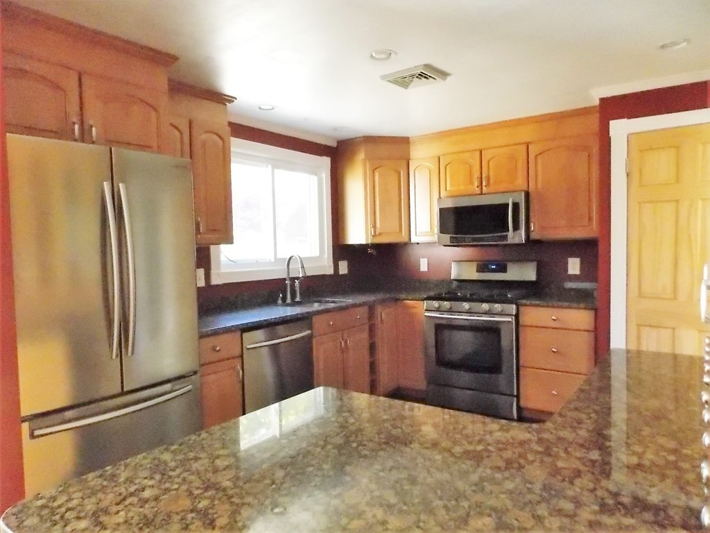 109 Stow Road Marlborough, MA 01752 - Photo 2 of 19 Gallery Image 2