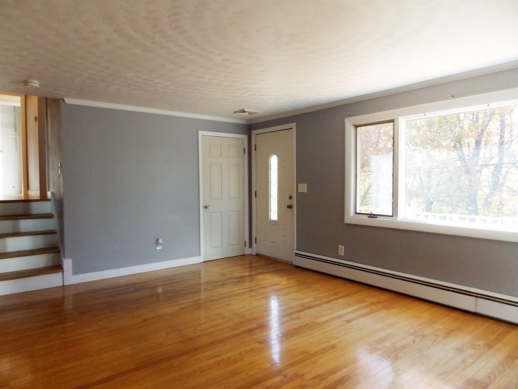 109 Stow Road Marlborough, MA 01752 - Photo 7 of 19 Gallery Image 7