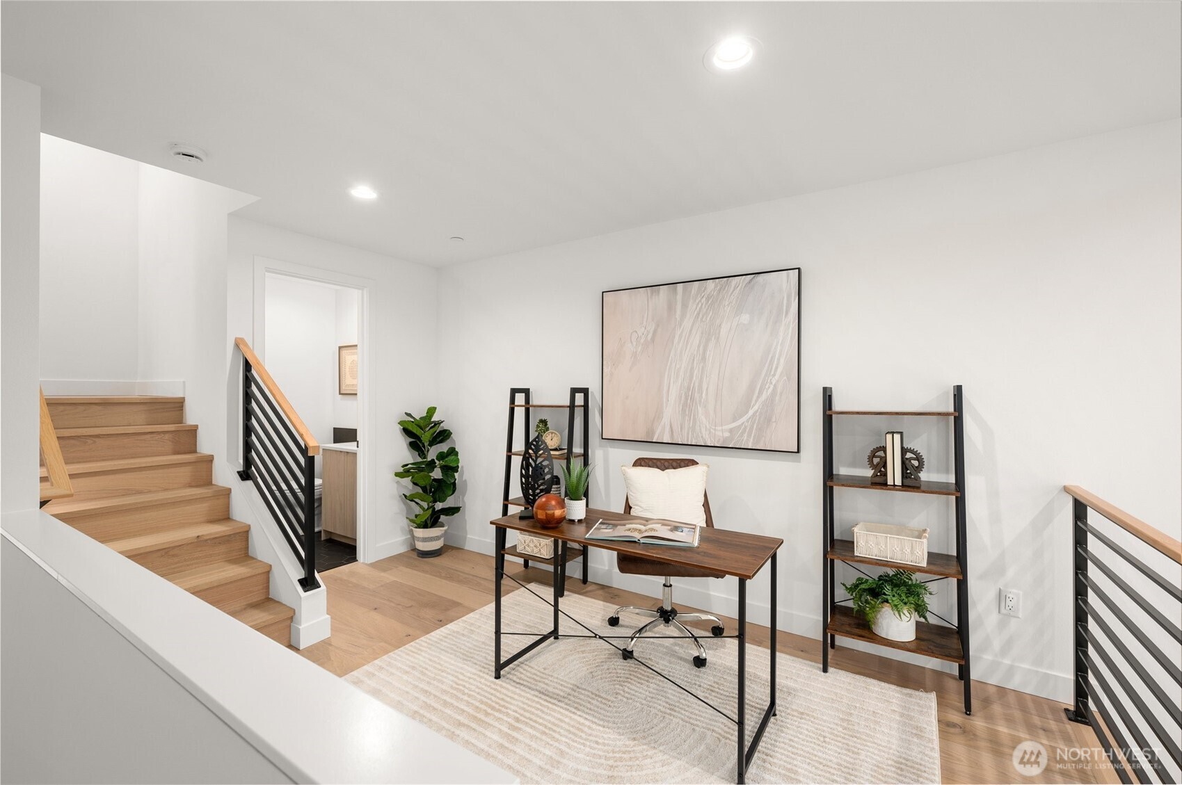 222 D 10th Avenue East Seattle, WA 98102 - Photo 16 of 26