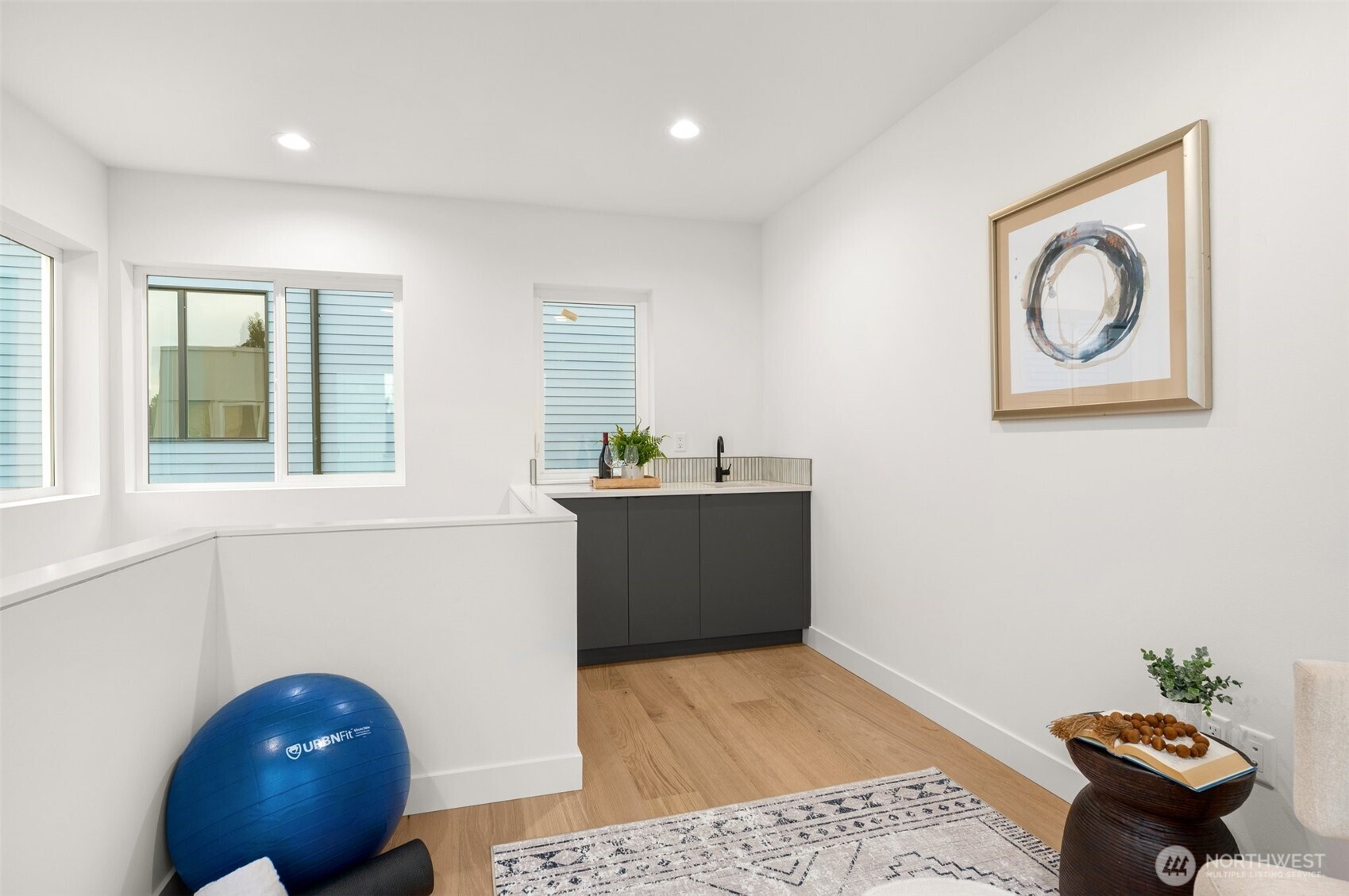 222 D 10th Avenue East Seattle, WA 98102 - Photo 19 of 26