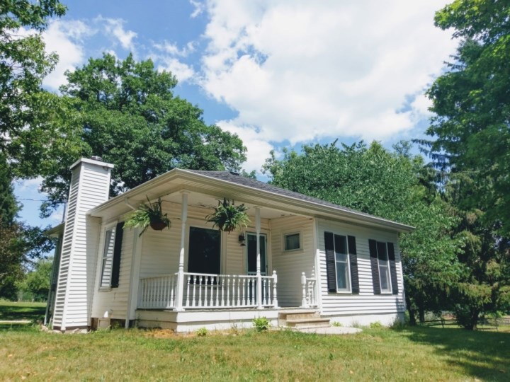 9712 West Blanchard Road Blanchard, MI 49310 - Photo 1 of 25 1847391.JPG