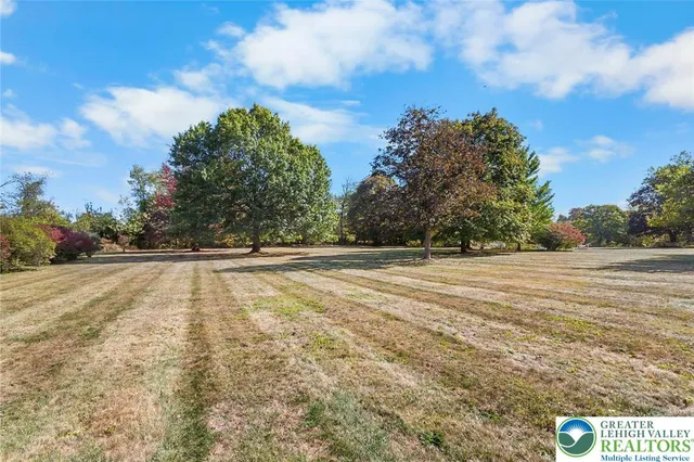 $471,000 | 919 Breidinger Road, Nazareth, PA 18064