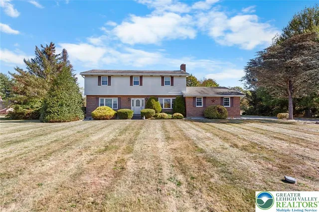 $471,000 | 919 Breidinger Road, Nazareth, PA 18064