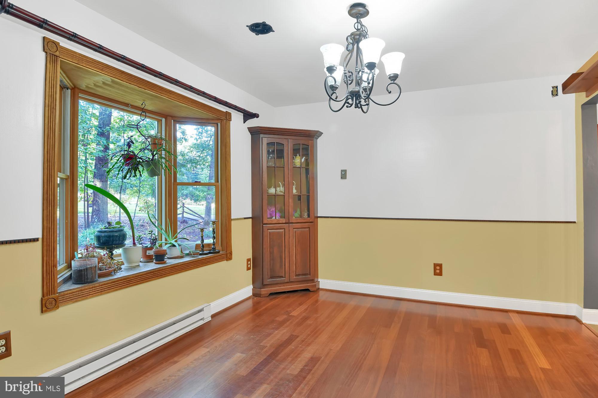 2540 Mayberry Road Westminster, MD 21158 - Photo 4 of 37 Gallery Image 4