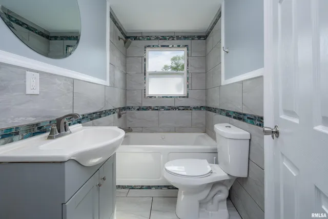 $175,000 | 3712 33rd Street, Moline, IL 61265