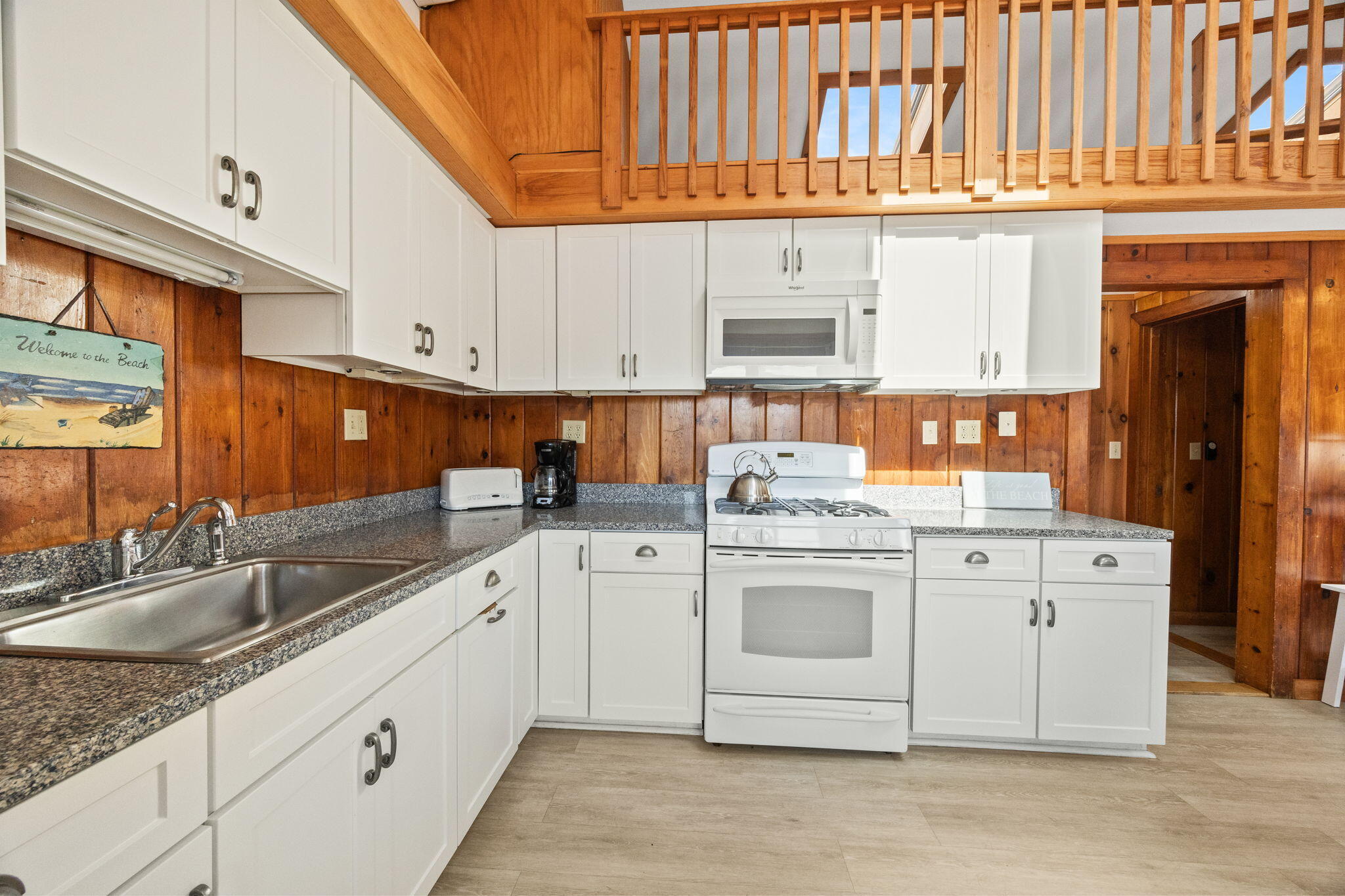 174 Shore Road, Unit 15 Truro, MA 02666 - Photo 7 of 32 16-web-or-mls-174-shore-rd