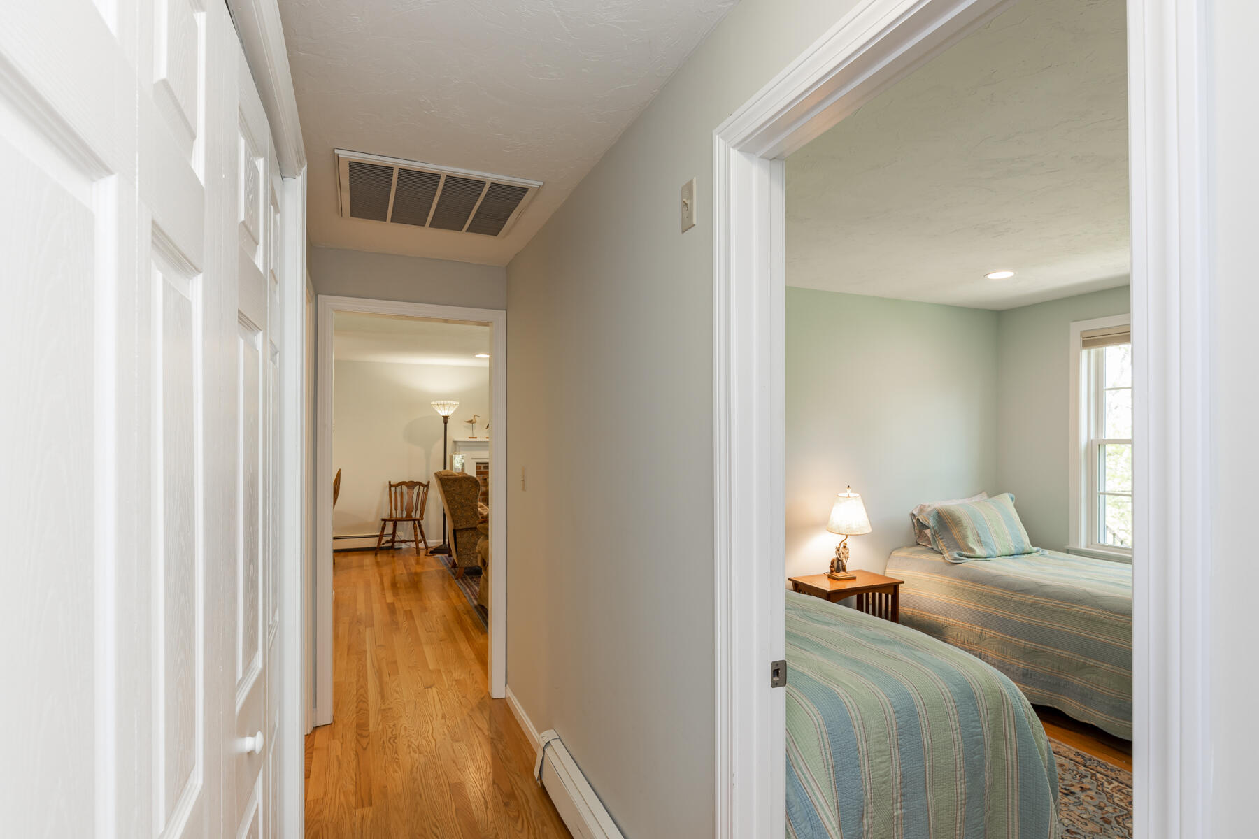 4 South Sandwich Road Mashpee, MA 02649 - Photo 35 of 58 4SouthSandwichRdMashpee-5169