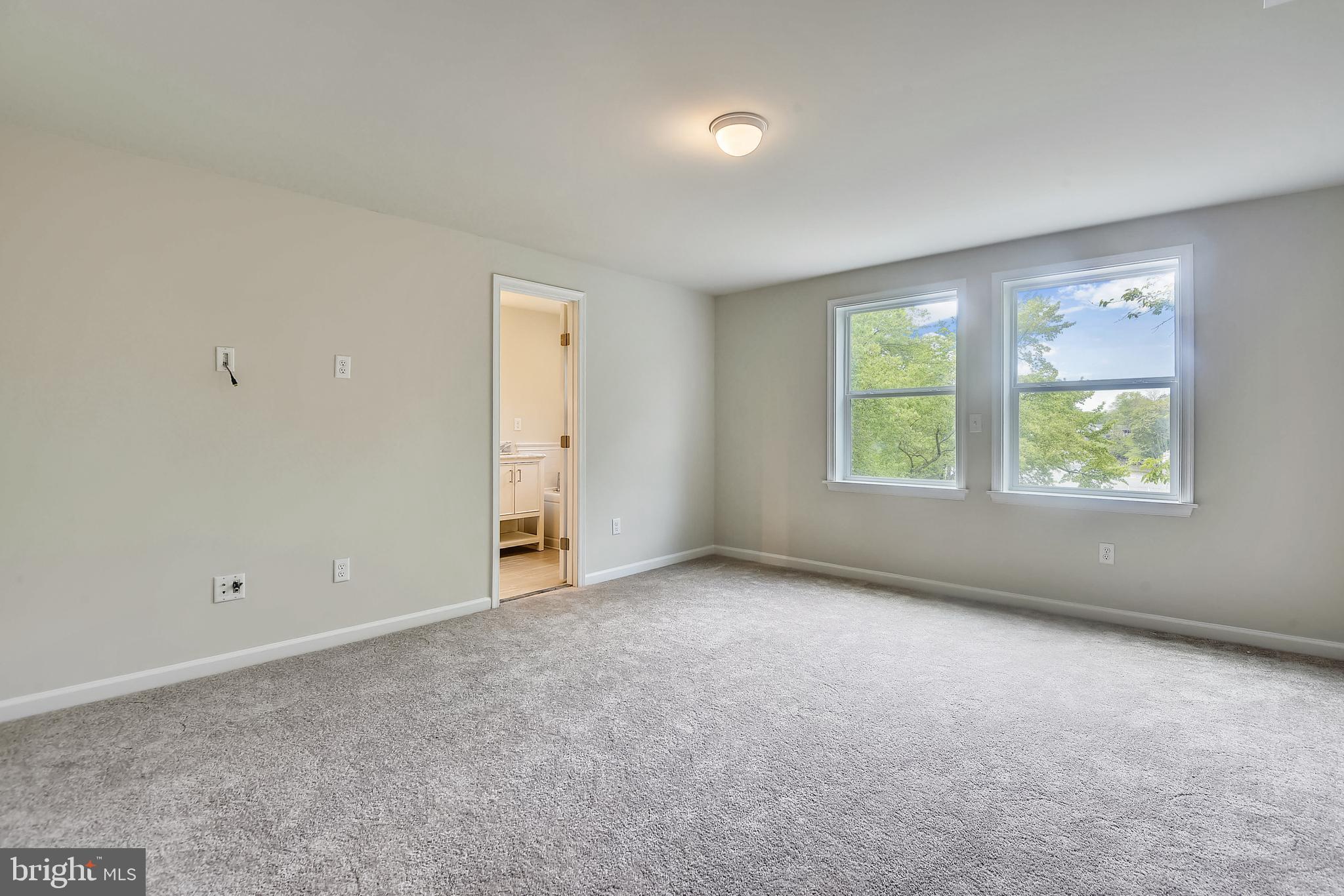 7820 Renshaw Road Pasadena, MD 21122 - Photo 31 of 76 Master bedroom