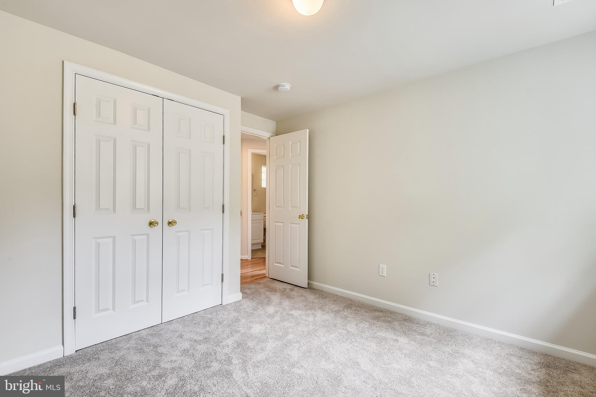 7820 Renshaw Road Pasadena, MD 21122 - Photo 38 of 76 Bedroom closet