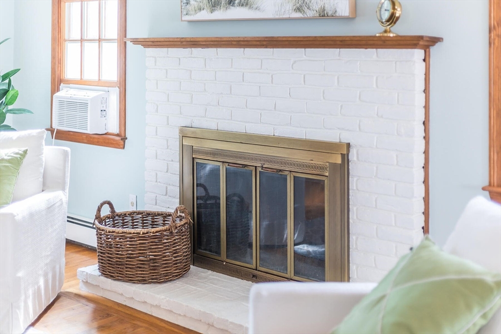 12 Tracy Road Barnstable, MA 02635 - Photo 12 of 42 a living room with furniture