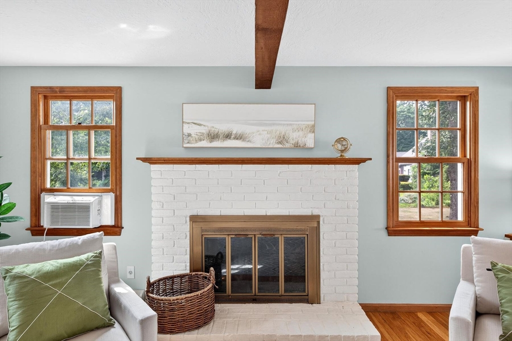 12 Tracy Road Barnstable, MA 02635 - Photo 9 of 42 a living room with furniture and a window