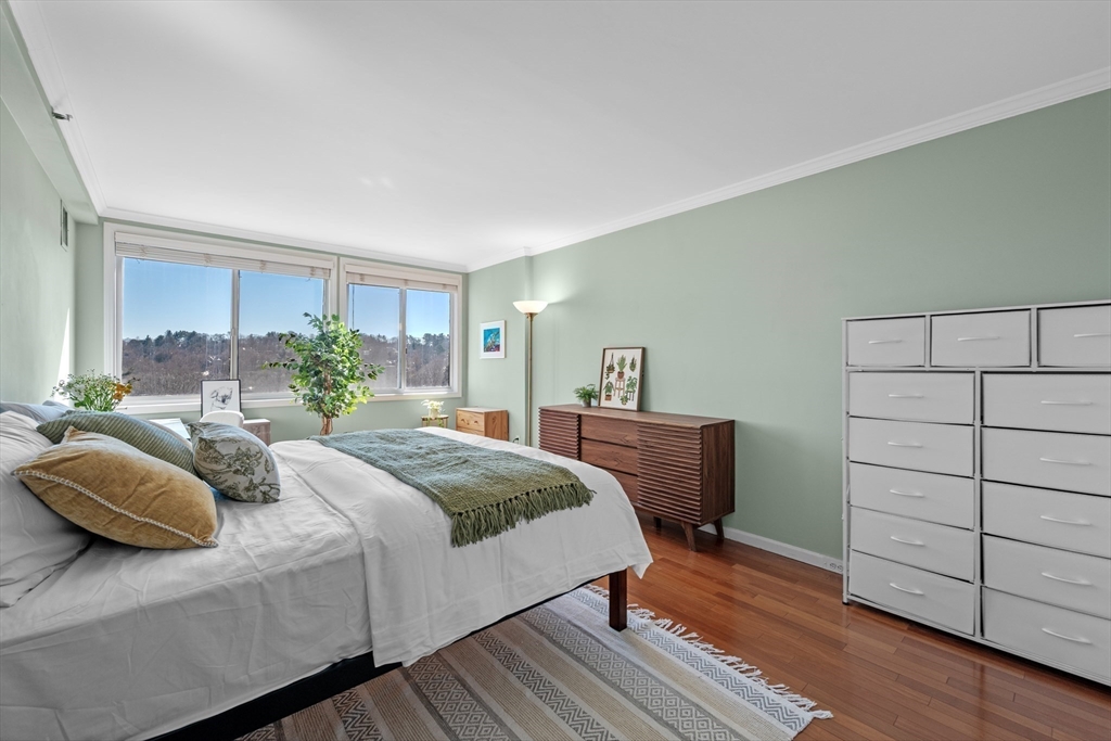 1731 Beacon Street, Unit 721 Brookline, MA 02445 - Photo 17 of 33