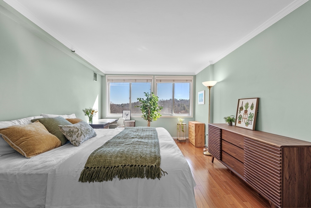 1731 Beacon Street, Unit 721 Brookline, MA 02445 - Photo 18 of 33