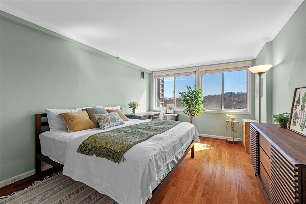 1731 Beacon Street, Unit 721 Brookline, MA 02445 - Photo 19 of 33