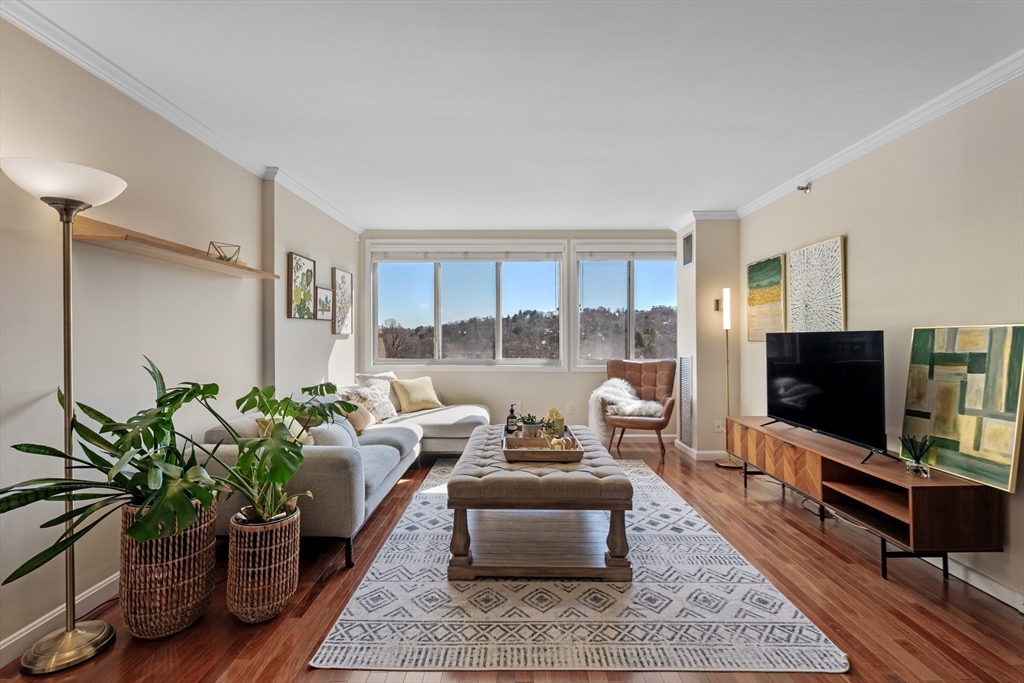 1731 Beacon Street, Unit 721 Brookline, MA 02445 - Photo 2 of 33