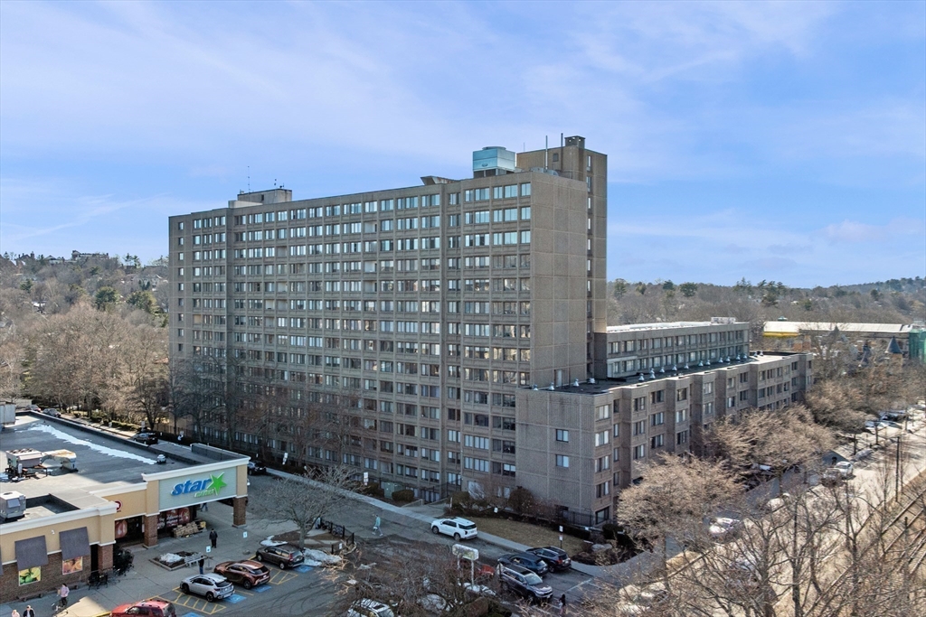 1731 Beacon Street, Unit 721 Brookline, MA 02445 - Photo 32 of 33