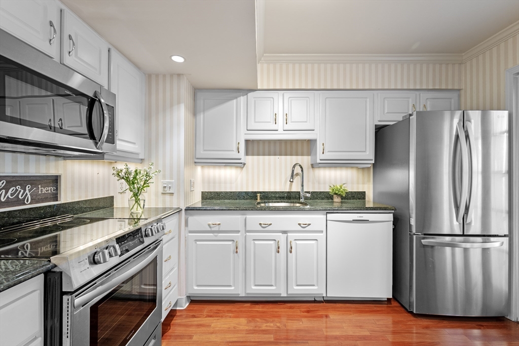 1731 Beacon Street, Unit 721 Brookline, MA 02445 - Photo 7 of 33