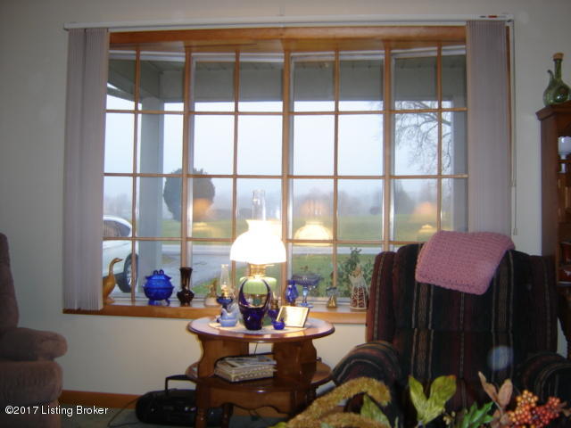 9779 Lagrange Road La Grange, KY 40031 - Photo 8 of 30 DSC00616