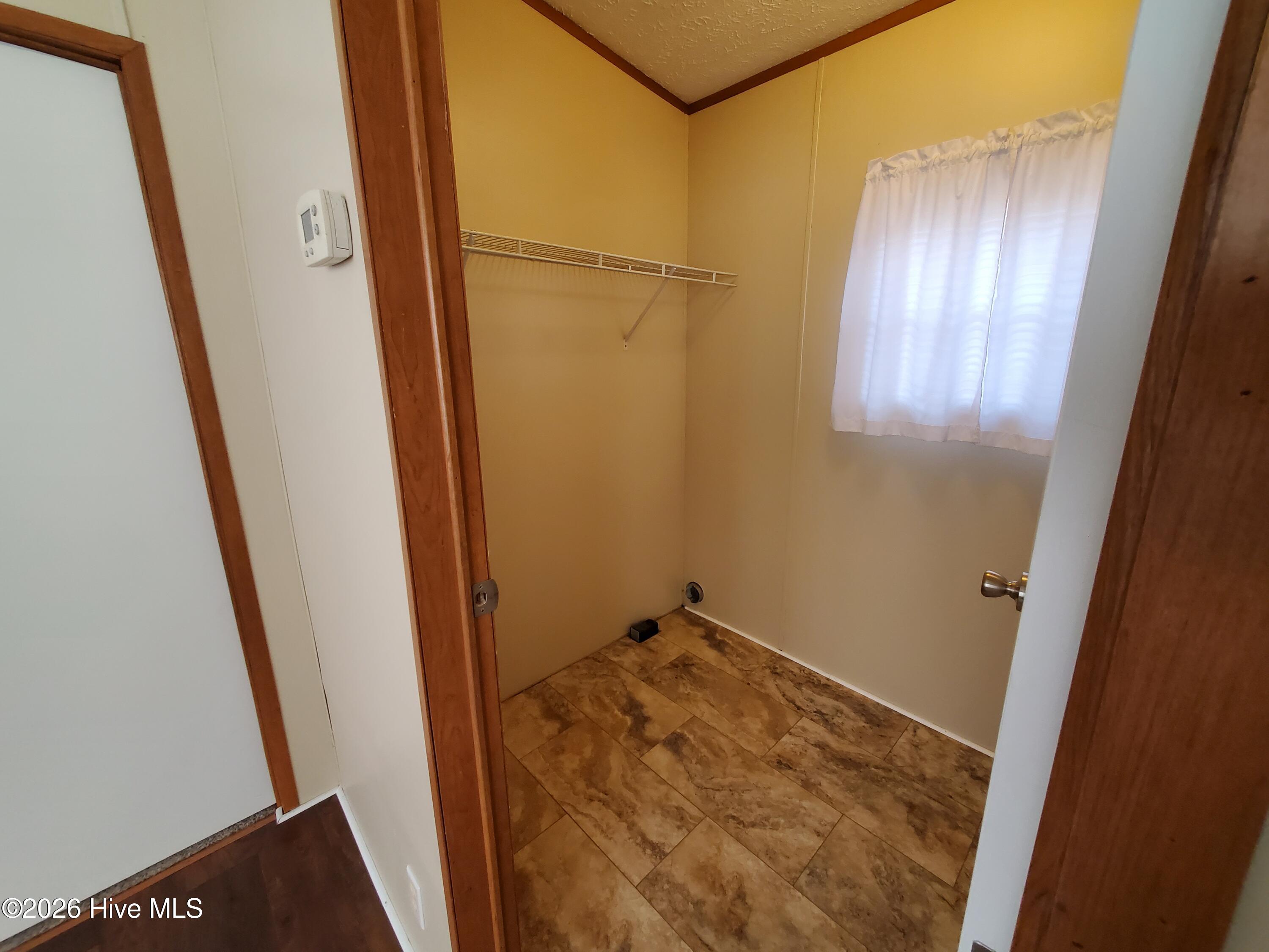 600 Leatherback Court Hubert, NC 28539 - Photo 5 of 19 Laundry closet/room