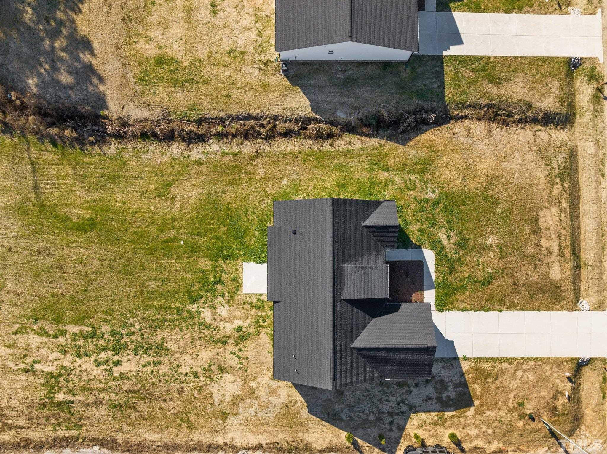 9655 Chapman Road Bailey, NC 27807 - Photo 29 of 33 a picture of a bathroom with a shower