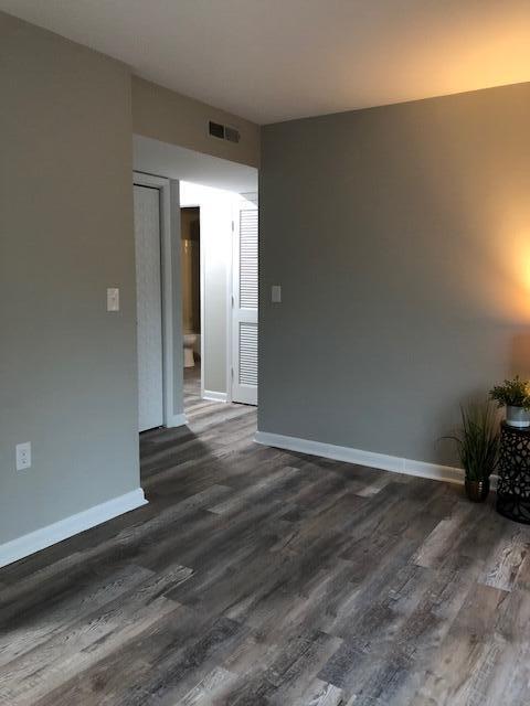 2840 Colonial Avenue Southwest, Unit B12 Roanoke, VA 24015 - Photo 14 of 23 IMG_9990