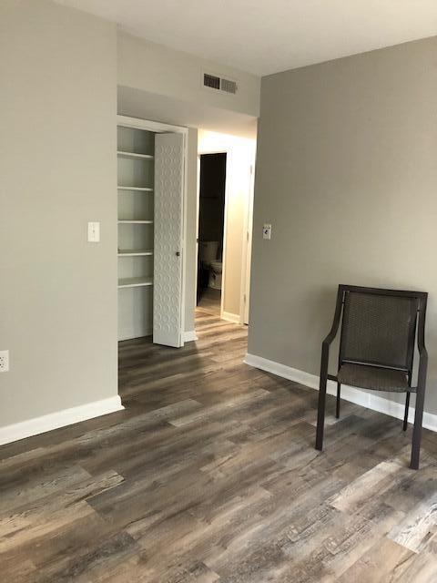 2840 Colonial Avenue Southwest, Unit B12 Roanoke, VA 24015 - Photo 17 of 23 IMG_2655