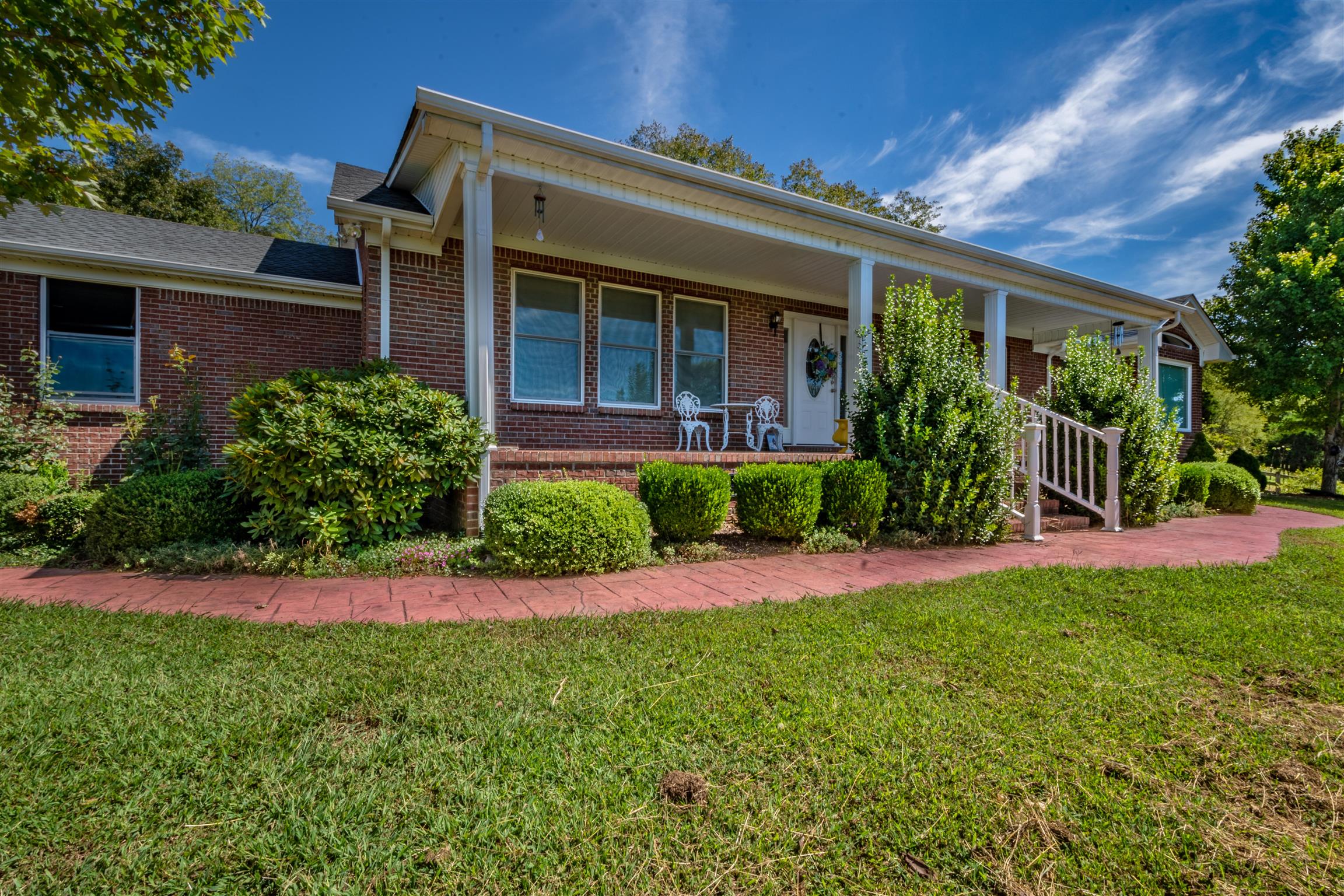 439 Agnew Road Pulaski, TN 38478 - Photo 2 of 30 a view of a house with a garden