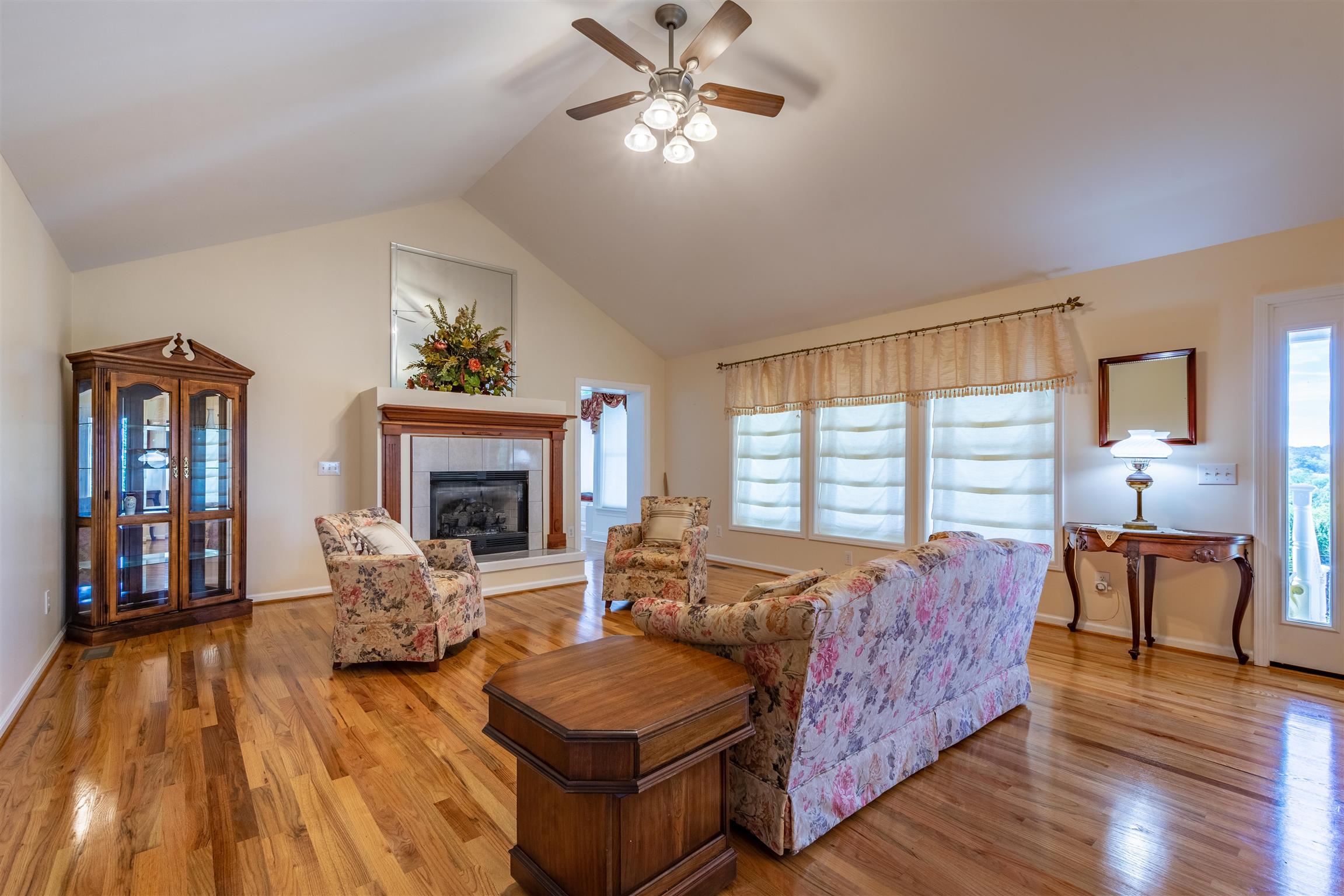 439 Agnew Road Pulaski, TN 38478 - Photo 4 of 30 a living room with furniture and a fireplace