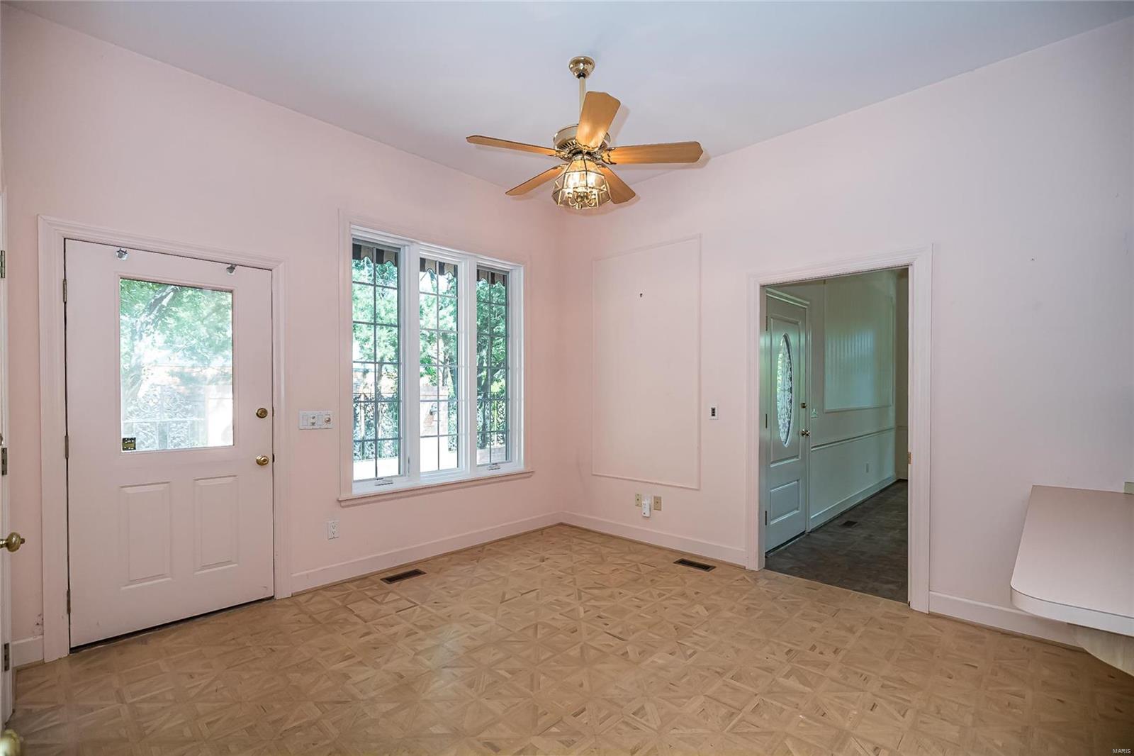 6 Upper Price Road St. Louis, MO 63132 - Photo 13 of 30 Gallery Image 13