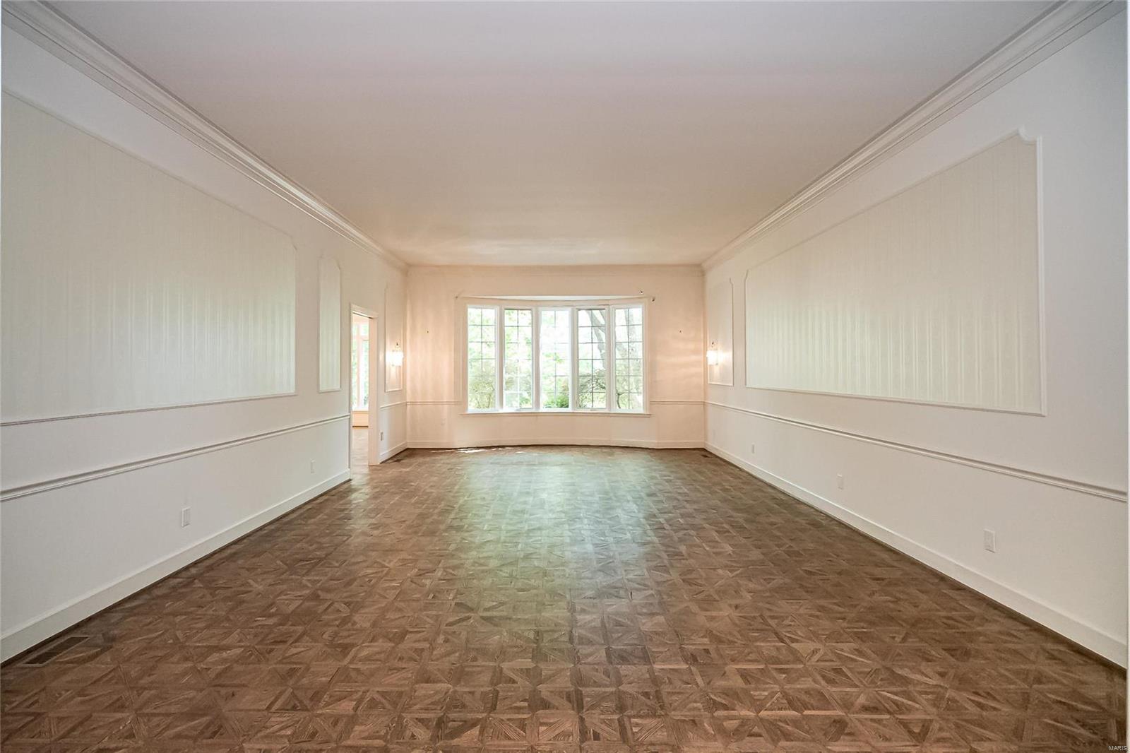 6 Upper Price Road St. Louis, MO 63132 - Photo 3 of 30 Gallery Image 3