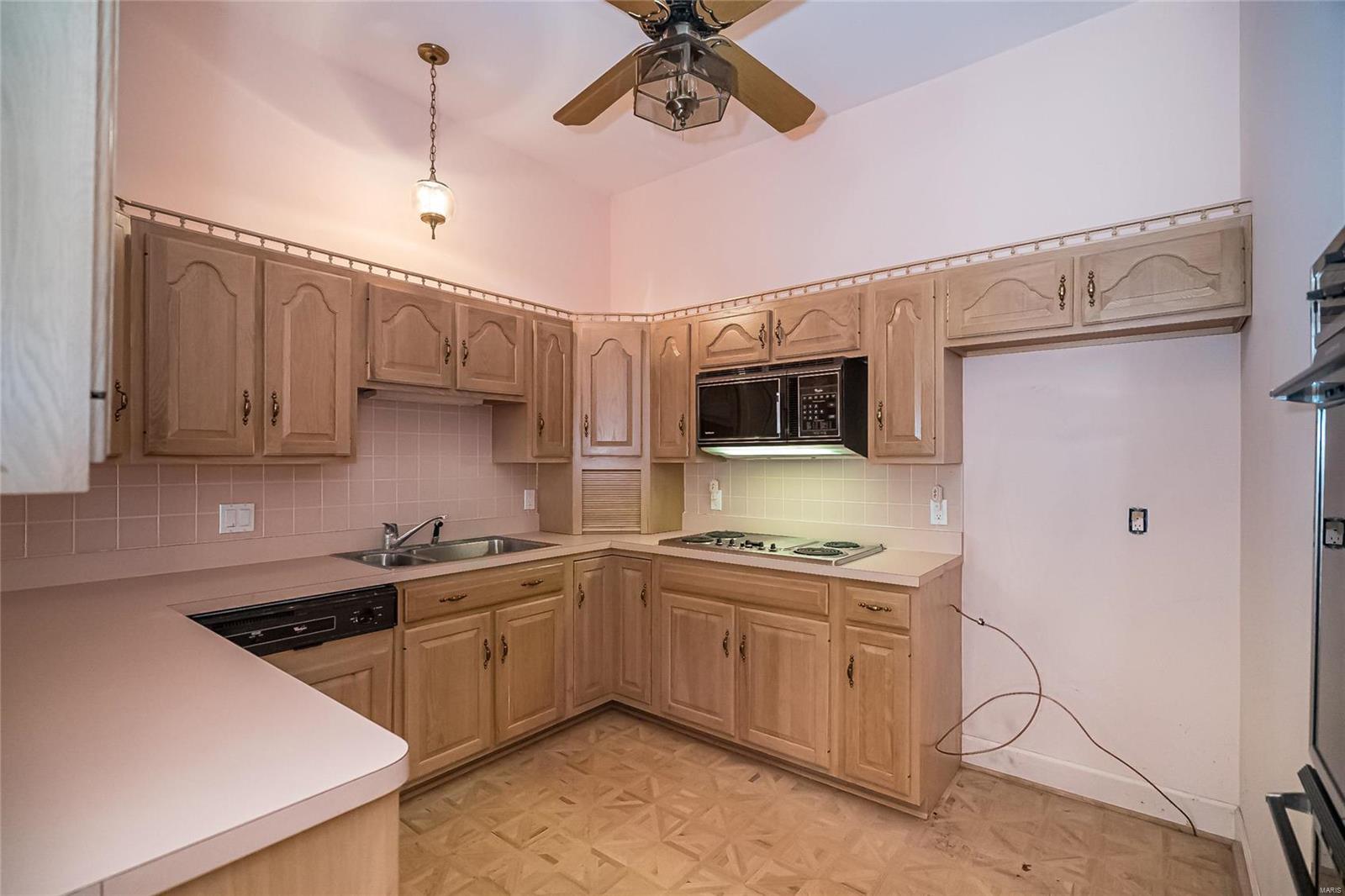 6 Upper Price Road St. Louis, MO 63132 - Photo 10 of 30 Gallery Image 10