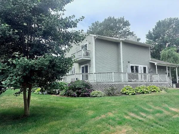 $777,777 | 78 Harrington Lane, Somerset, MA 02726
