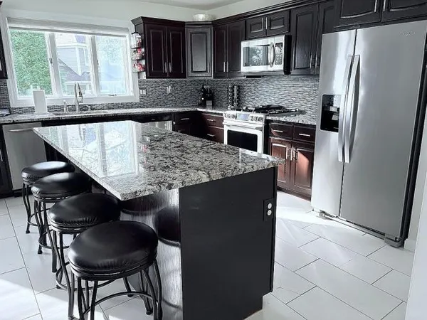 $777,777 | 78 Harrington Lane, Somerset, MA 02726
