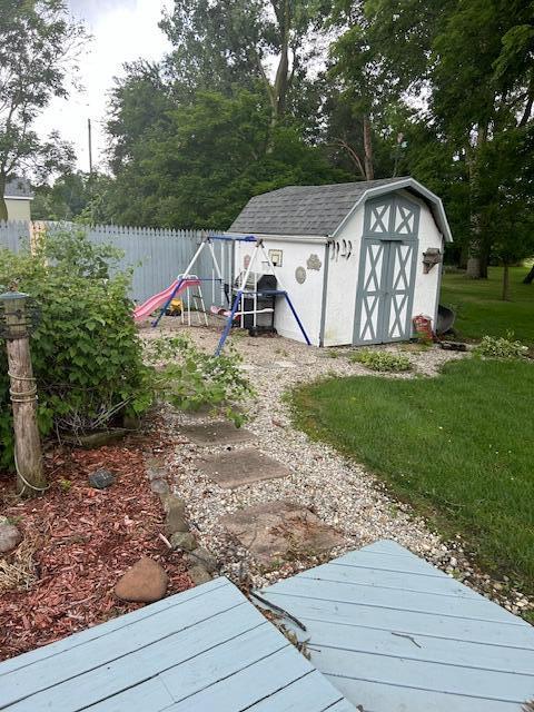 278 North Ray Quincy Road Quincy, MI 49082 - Photo 4 of 15 278 shed