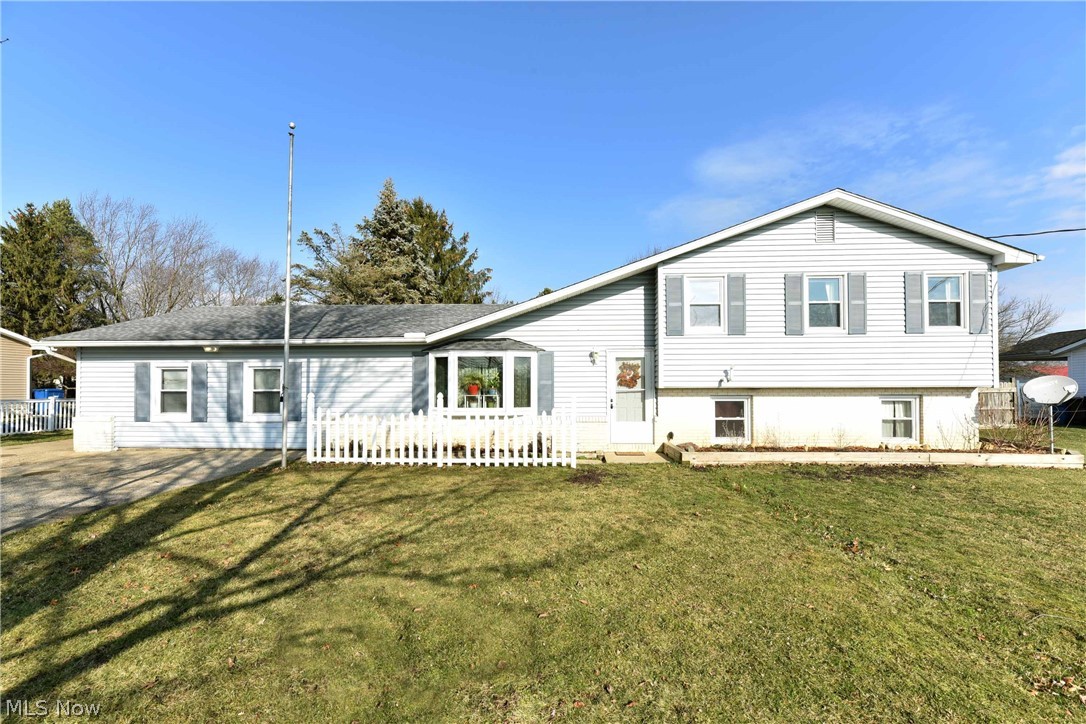 40282 Biggs Road Lagrange, OH 44050 - Photo 1 of 35