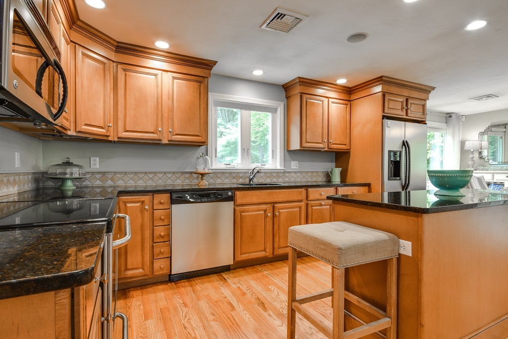 54 Turner Road Holliston, MA 01746 - Photo 3 of 19