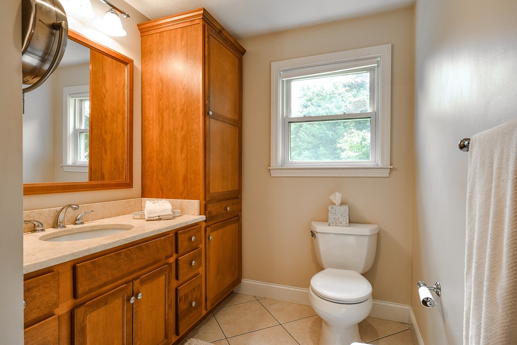 54 Turner Road Holliston, MA 01746 - Photo 8 of 19