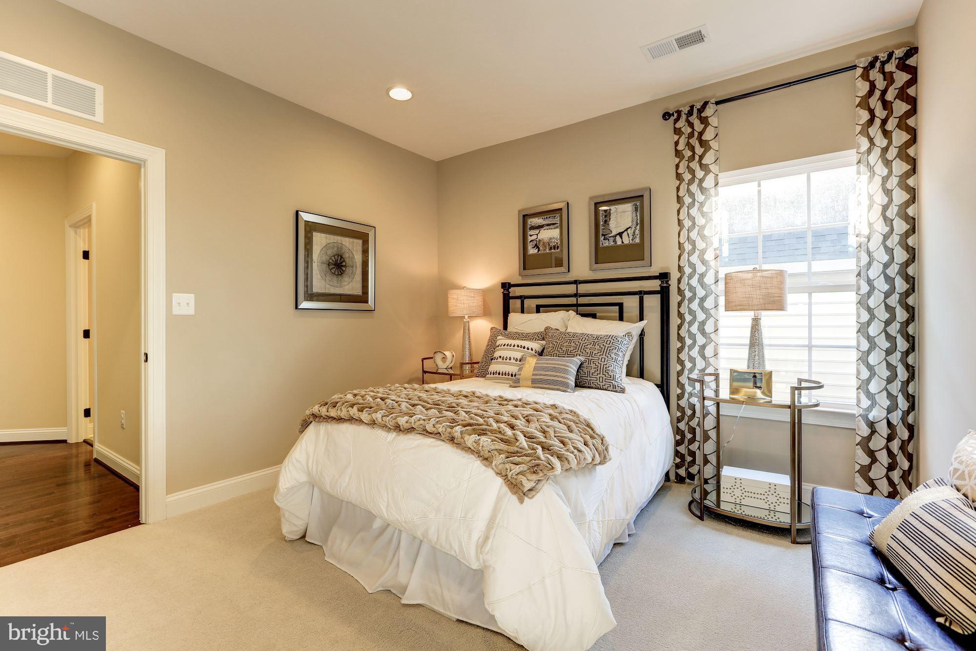 14162 Jaeger Road Clarksburg, MD 20871 - Photo 14 of 26 Gallery Image 14