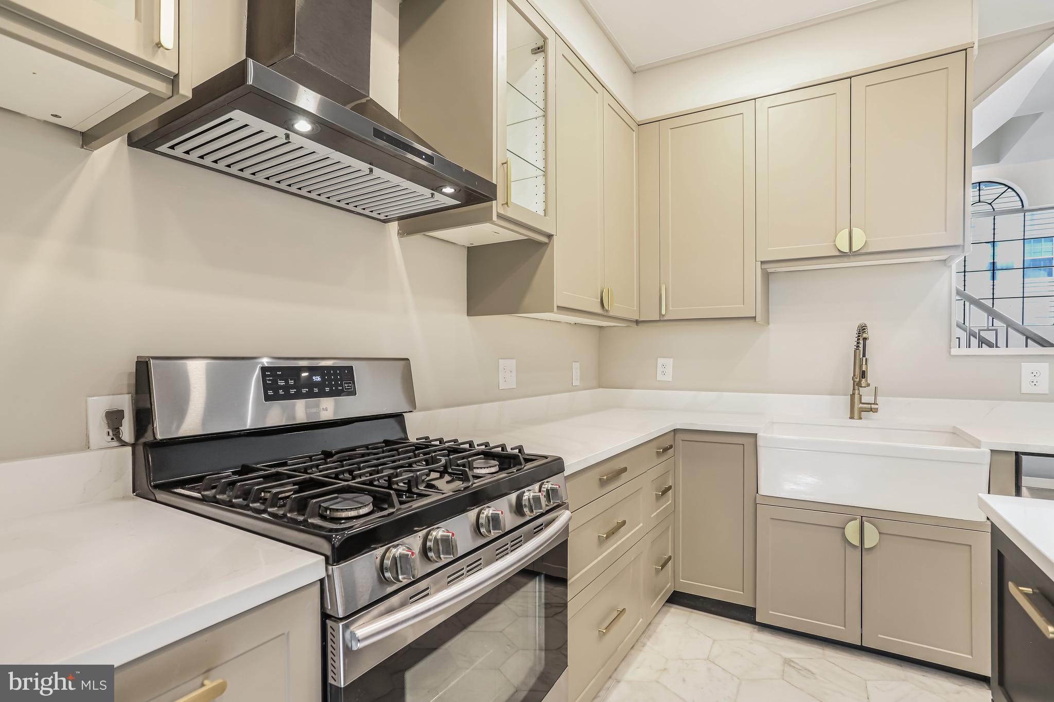 6009 Riddle Walk Alexandria, VA 22312 - Photo 27 of 71 Gallery Image 27