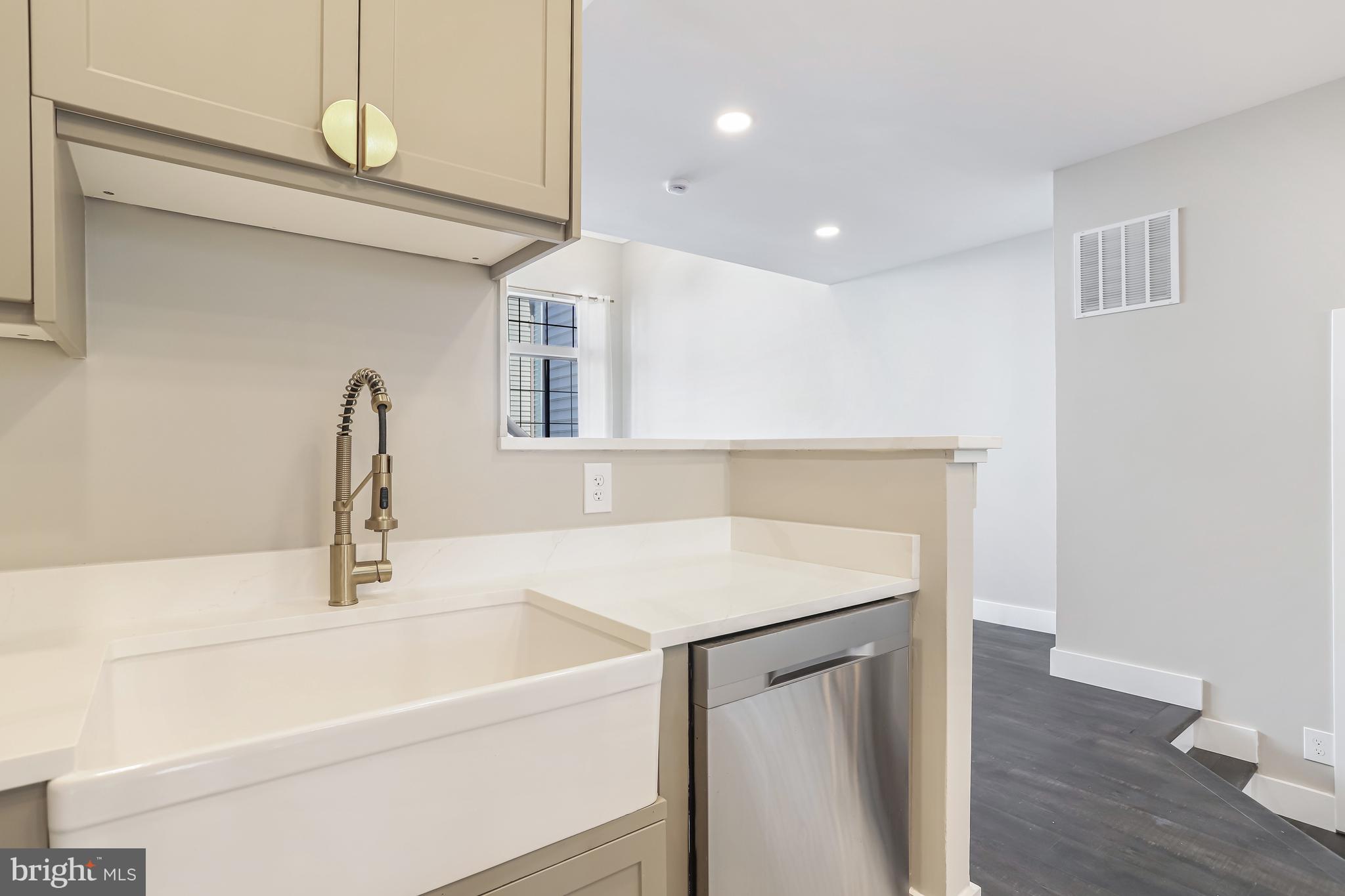 6009 Riddle Walk Alexandria, VA 22312 - Photo 28 of 71 Gallery Image 28