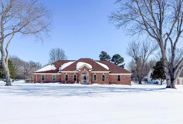 $415,000 | 21 Ashley Lane, Brighton, TN 38011