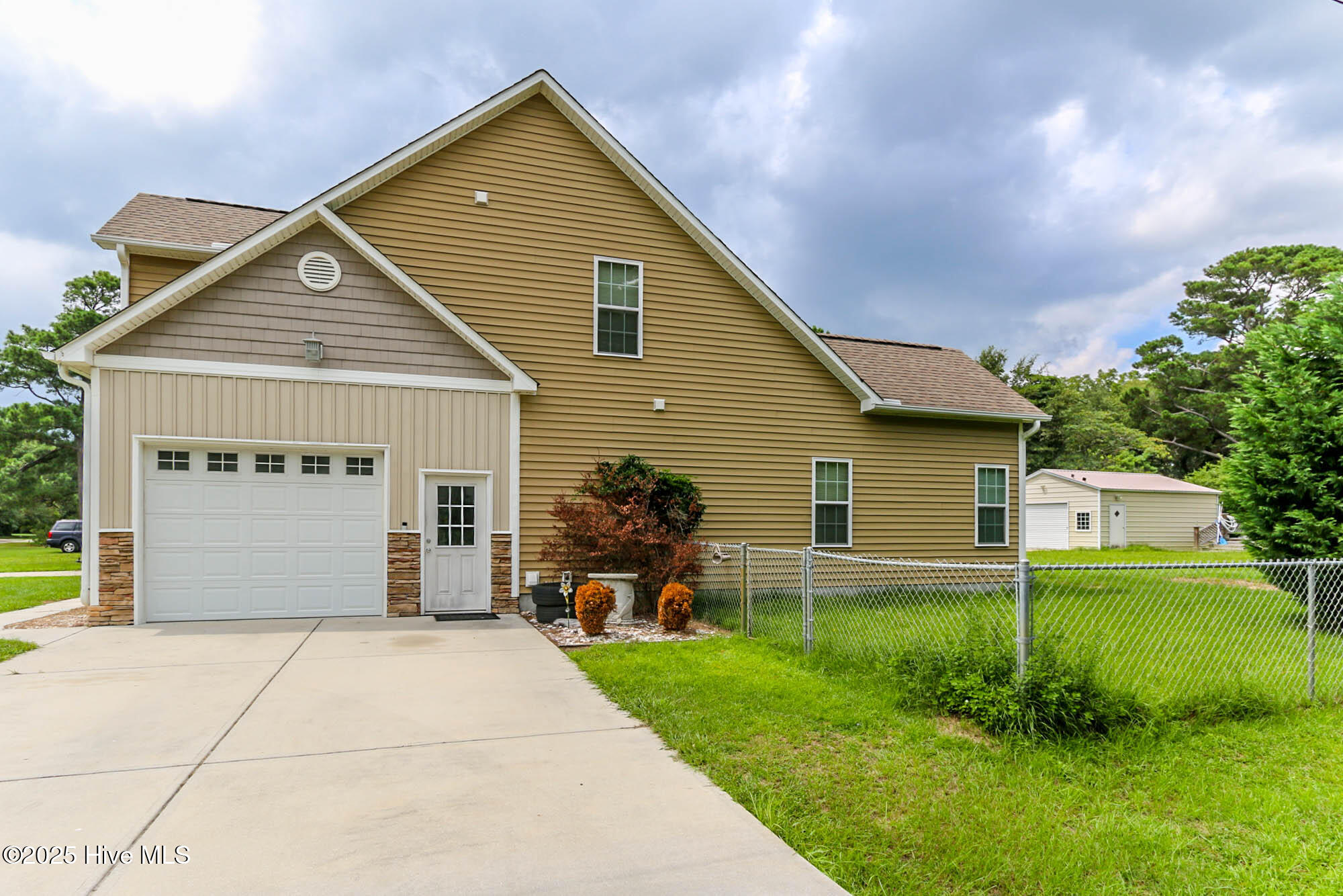 106 Barbour Drive Newport, NC 28570 - Photo 16 of 59 IMG_6449